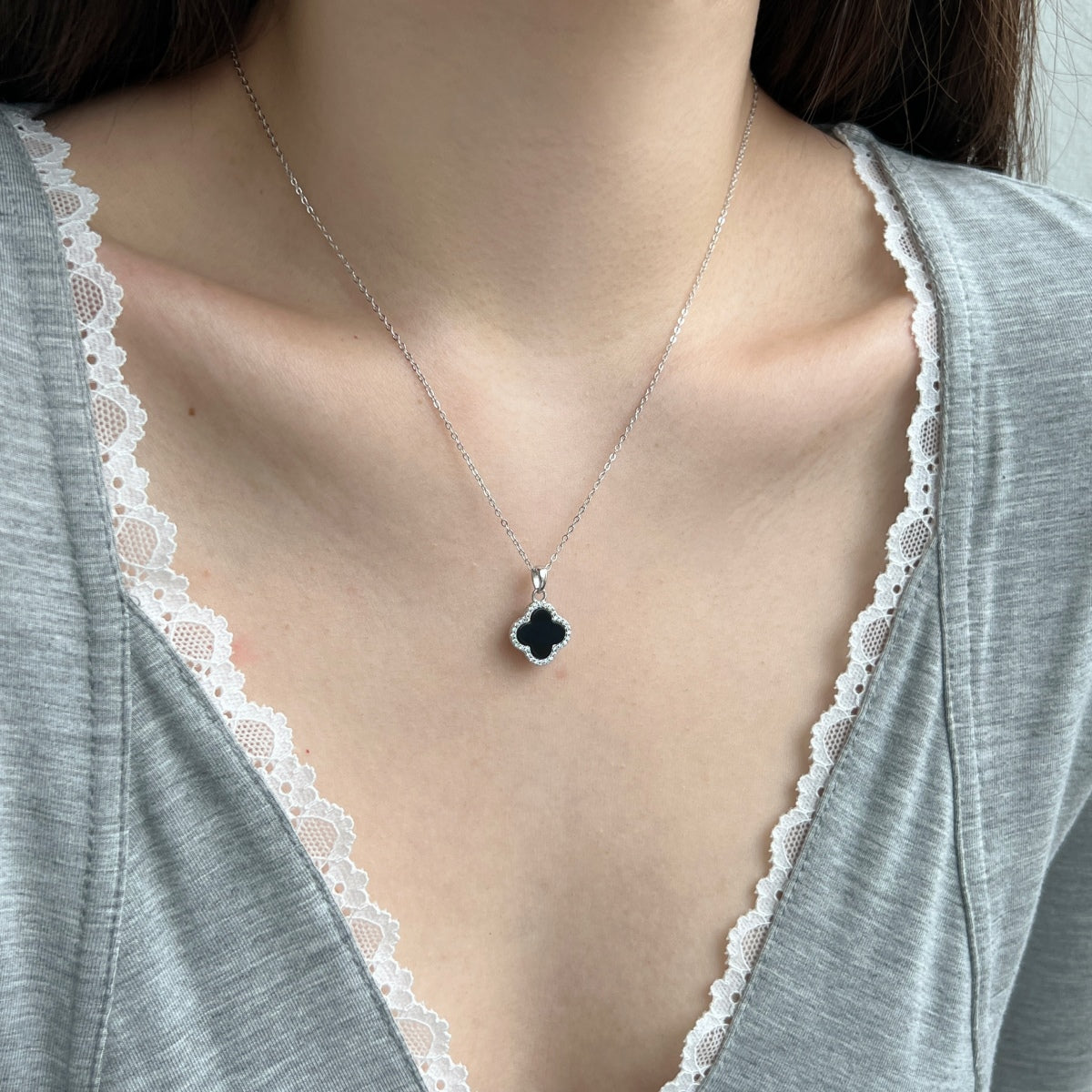 SILVER ONYX CLOVER NECKLACE - BRILLI GOLDINI