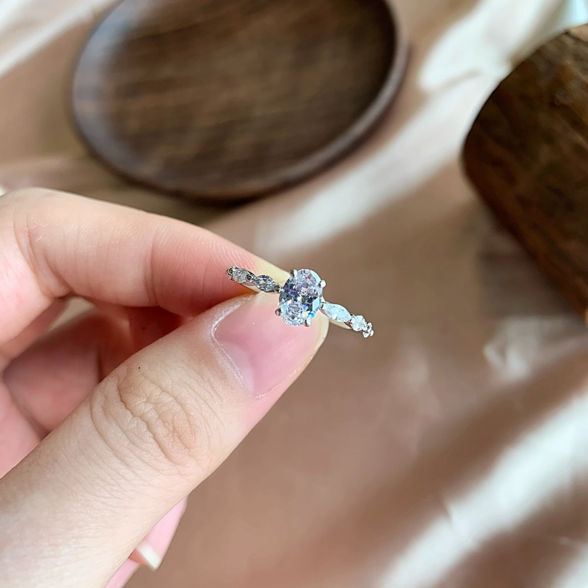 SILVER SPARK OVAL CUT RING - BRILLI GOLDINI